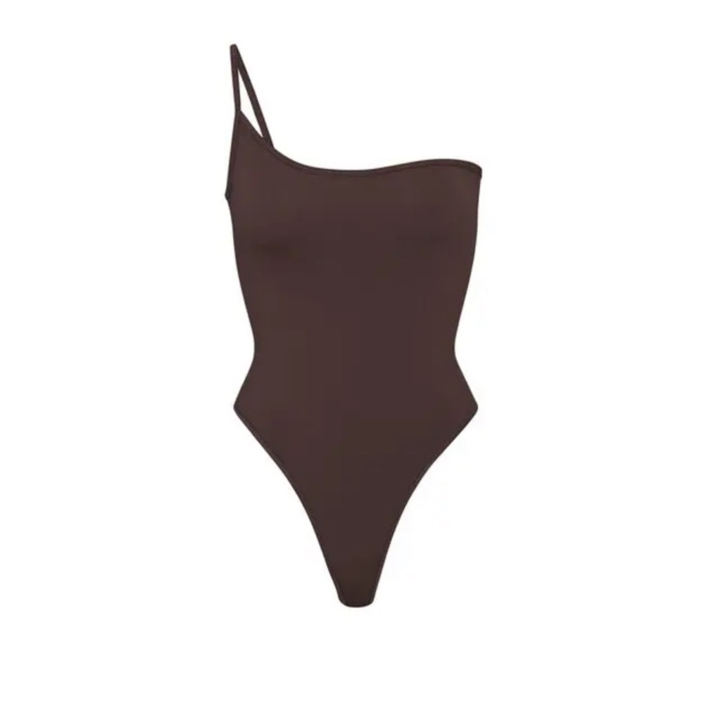 RARE! SKIMS By Kim Kardashian Essential One Shoulder Bodysuit in Espresso S/M